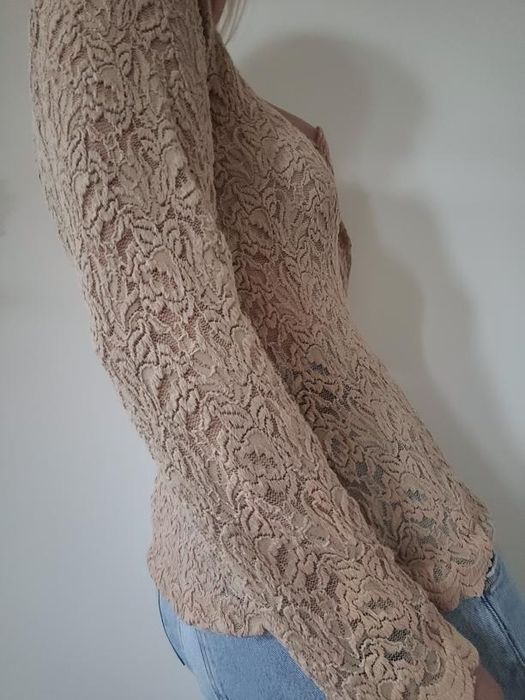 Piękna beżowa koronkowa bluzka oversize Buch Copenhagen
