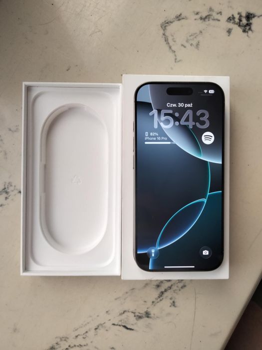 Iphone 16 pro 128 gb, stan idealny!