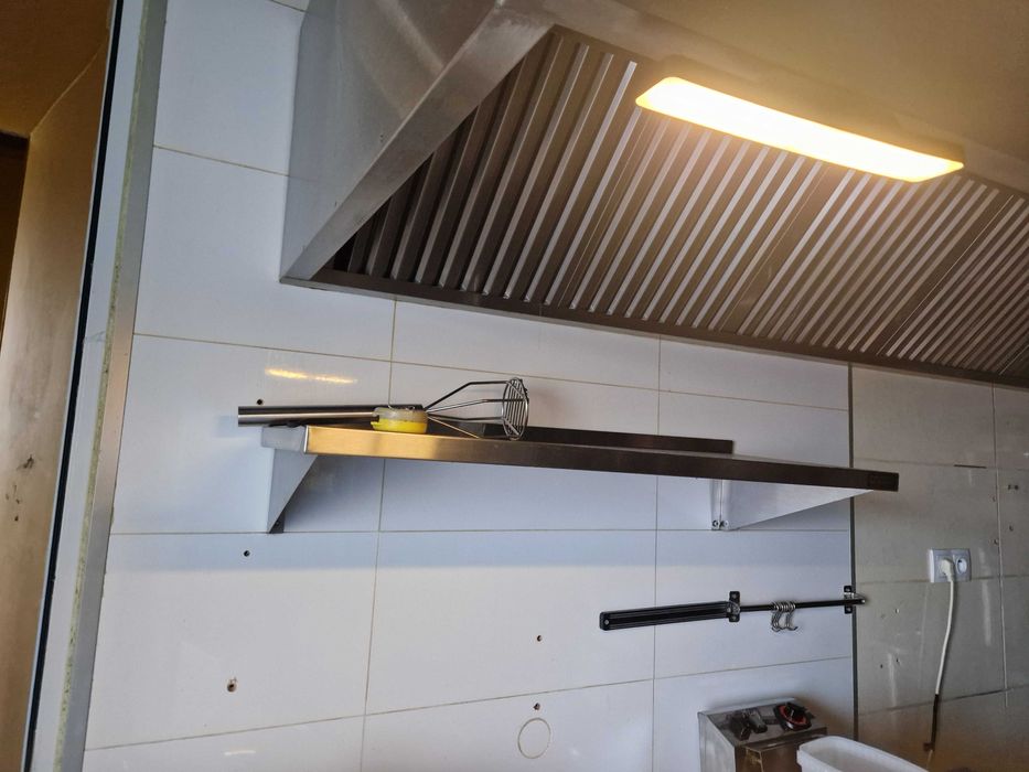 Okap przyścienny sz90xw45xd290