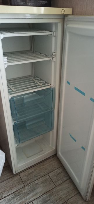 Продам морозильную камеру.