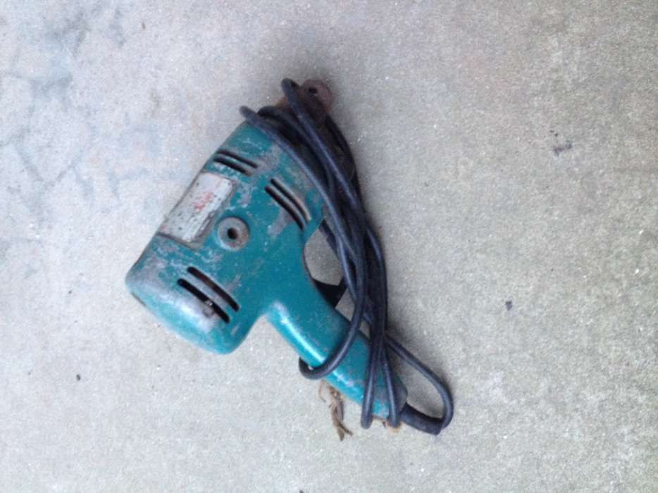 Berbequim B&D antigo