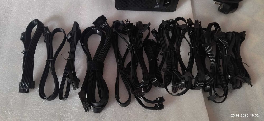 FSP FlexGURU PRO 500W, MSI MPG A850G PCIE5, Corsair RM1200x, Chieftec,