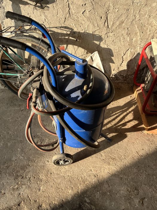 Piaskarka prawie nowa