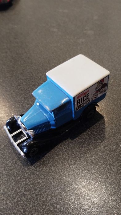 Resorak matchbox furgonetka ford a