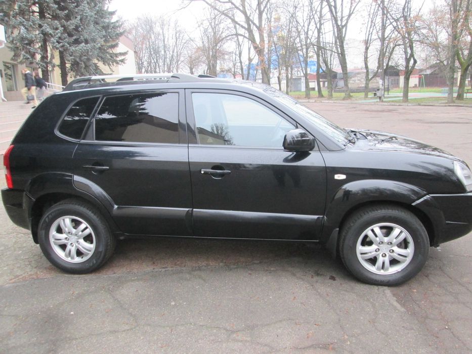 HYUNDAI  TUCSON продам автомобиль
