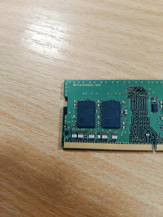Оперативна пам'ять ноутбучна 16 ГБ ддр4
