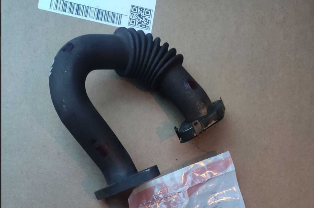 Трубка ЕГР. 1.6 tdi cayc