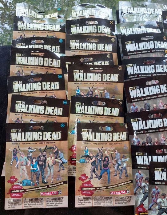 The Walking Dead Blind Bag figures series 2  6 szt.