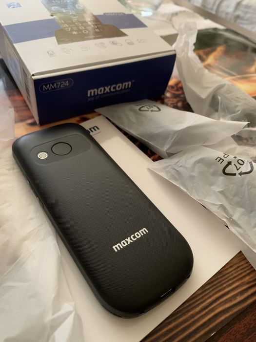 Telefon maxcom MM724