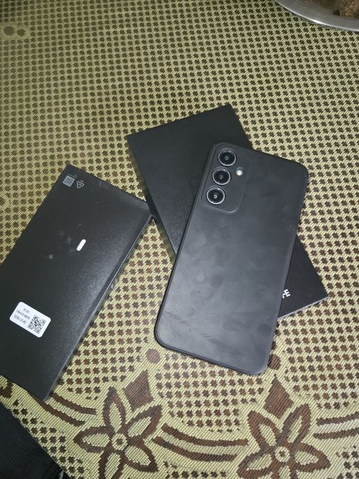 Sprzedam telefon Samsung Galaxy S23 FE  W DOBRYM STANIE