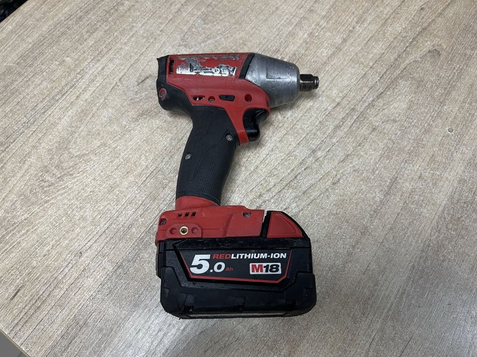 Milwaukee M18 гайковерт Мілвокі 300Нм