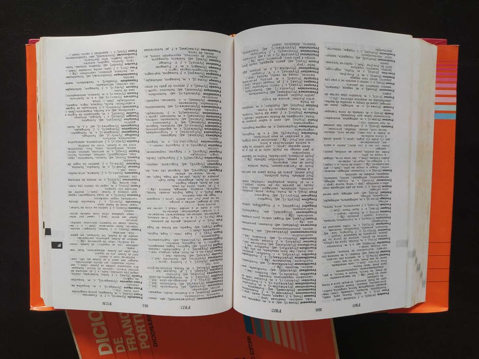 Dicionário de Francês-Português