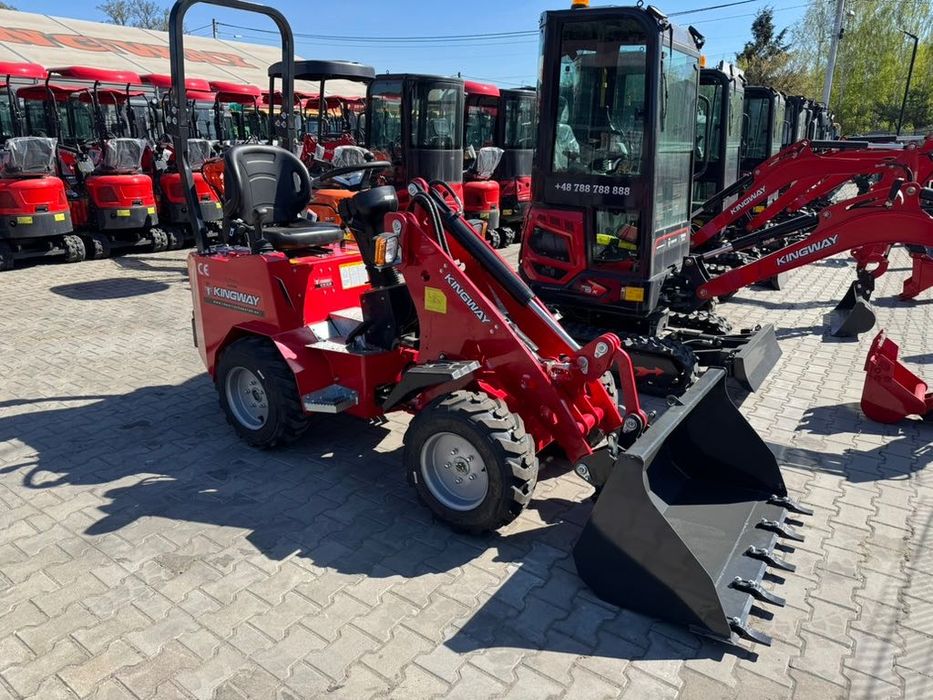 Ładowarka kołowa silnik KUBOTA udźwig 700 kg łyżka widły transport