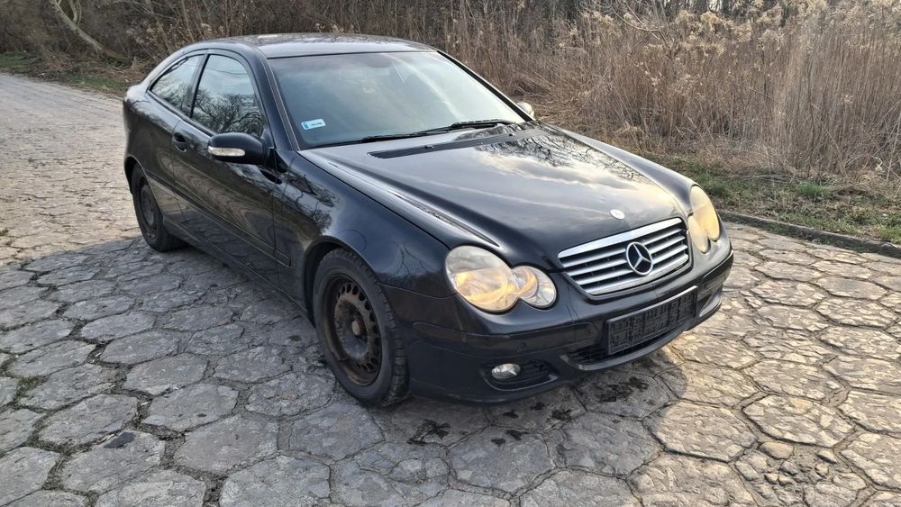 Na części MERCEDES C KLASA COUPE W203 C220 silnik 2.2 CDI OM 646.963 lakier C197 skrzynia maska zderzak drzwi klapa szyba fotel kanapa lusterko lampa deska GWARANCJA !!! Przód Tył Zestaw Komplet Drzwi Klapa Zderzak Błotnik Maska Grill Atrapa Szyba Pas Lam
