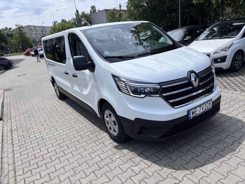 BFM CAR RENTAL Wynajem samochód 9 miejscowy-BUS/ VAN Renault Trafic