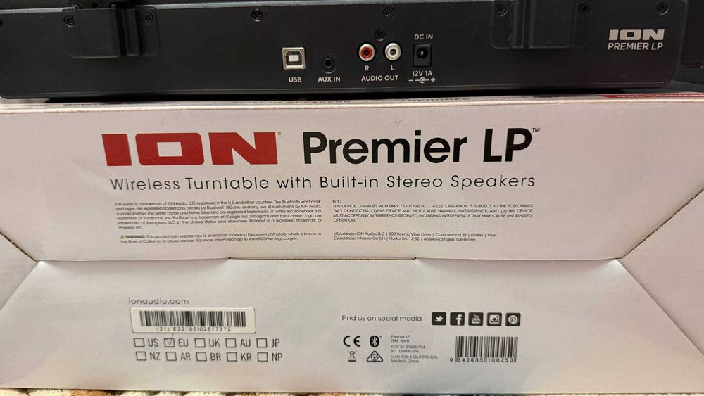 Вініловий програвач ION Premier LP (Bluetooth, вбудовані колонки) з коробкою