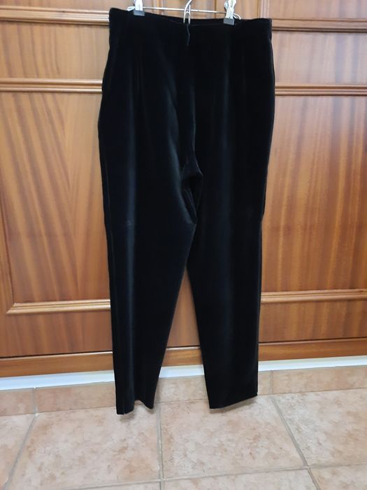 Fato casaco/calca com  blusa incluída. O fato é  super elegante