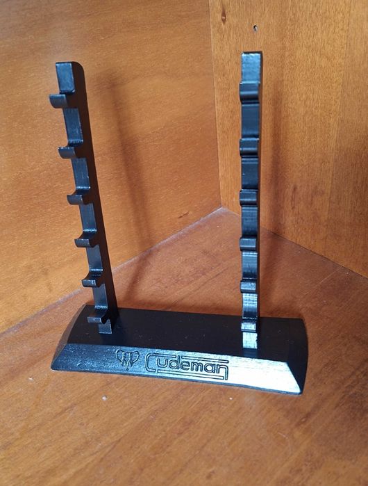 Expositor Cudeman para Canivetes / Navalhas de coleção, em preto, novo