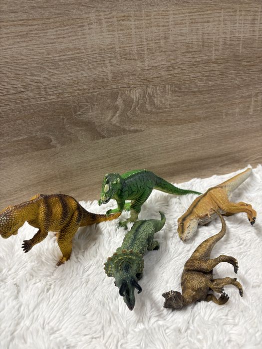 Zestaw 5 dinozaurów