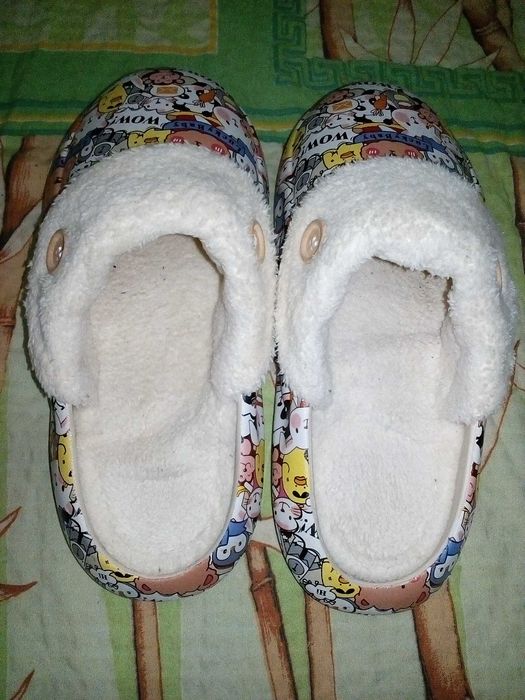 crocs женские кроксы утеплённая моделька  270 мм, 40-41 см (Б.У)