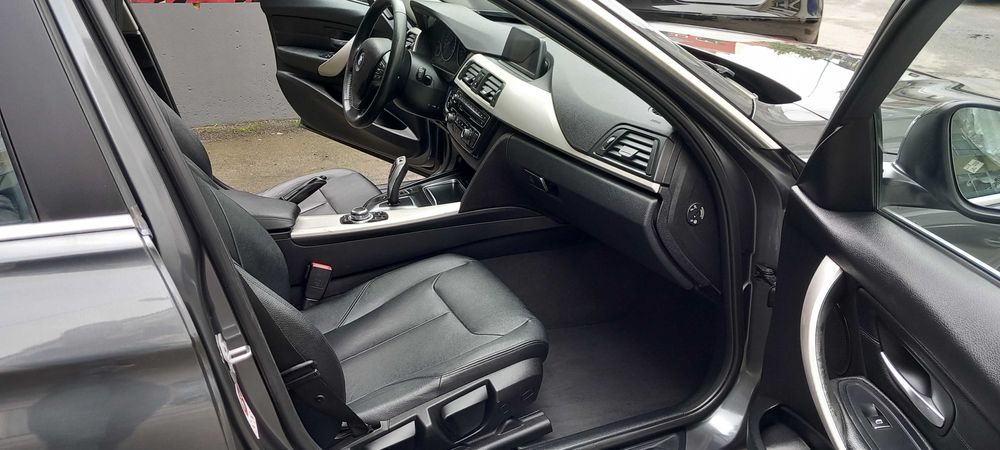 BMW 318D Touring Auto Nacional