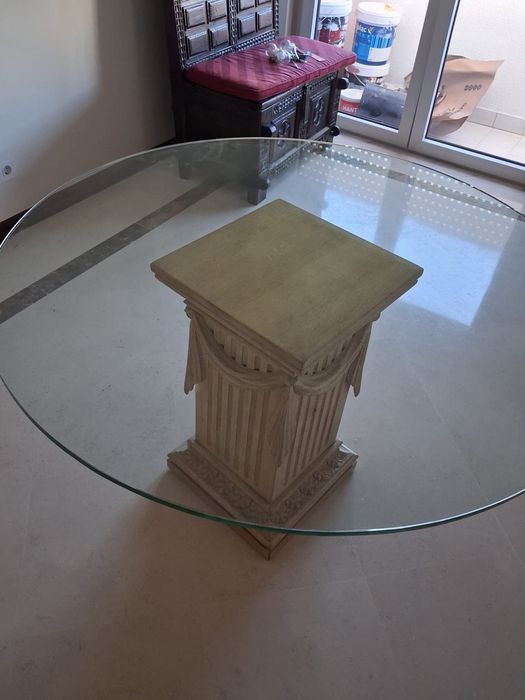 Conjunto de mesa com 5 cadeiras