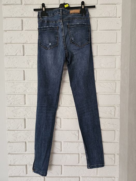Jeansy rurki skinny Mohito 32/XXS
