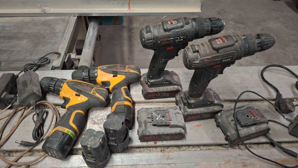 шуруповерт 4 шт акамуляторний