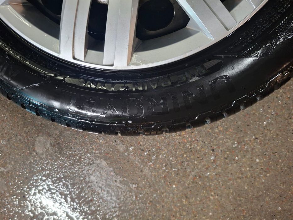 Komplet kół całorocznych Uniroyal Allseasons 205/55/R16
