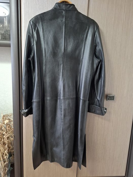 Шкіряне пальто - плащ
