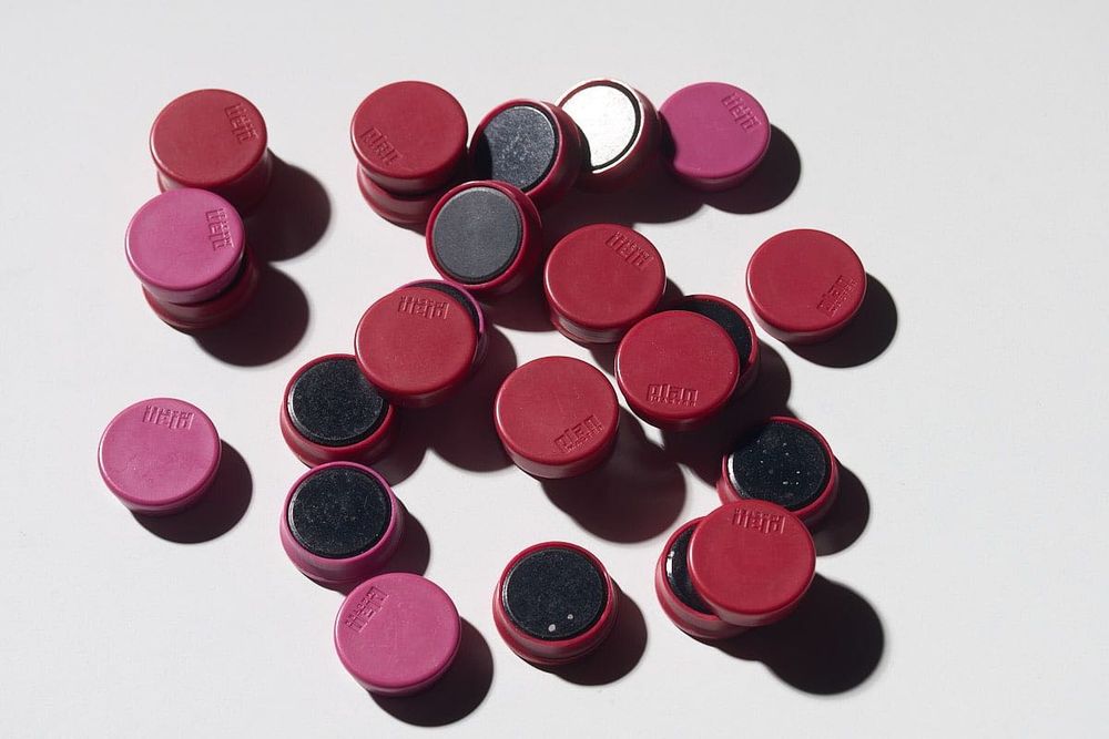 Conjunto de 26 Ímans para quadro metálico