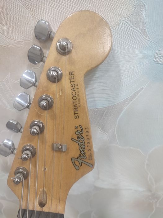 Електрогетара "Fender Stratocaster,