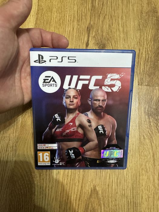 UFC 5 PS5. Jak nowa