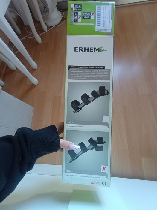 Orteza na prawą rękę