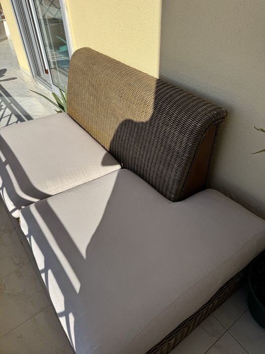 Vendo sofa muito elegante madeira
