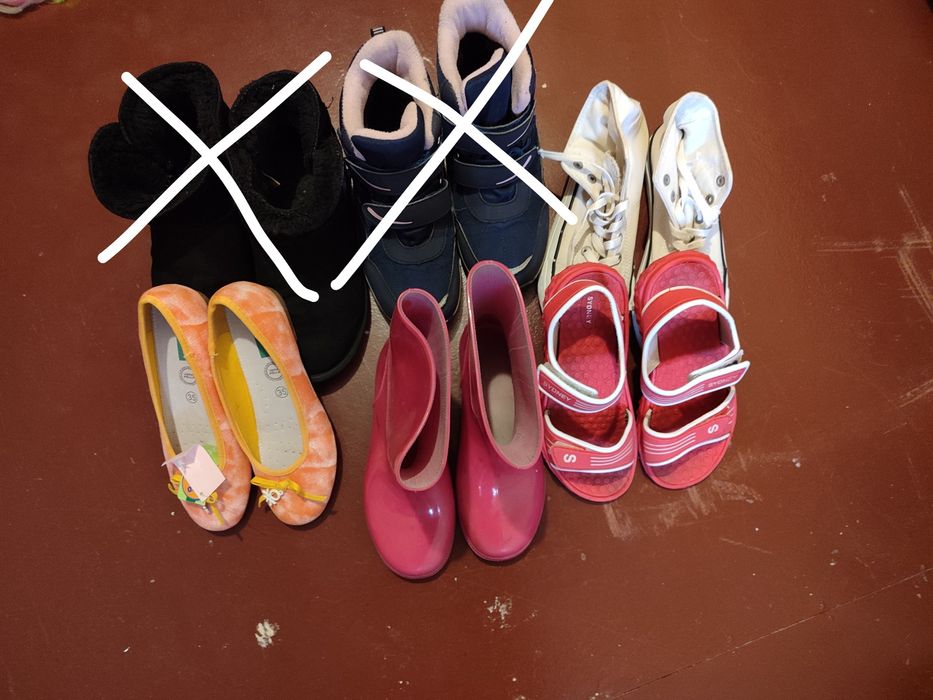 Віддам взуття для дівчинки