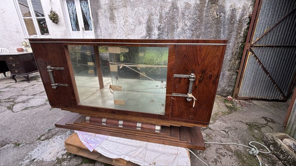 Aparador em madeira art deco