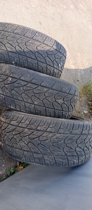 305 40 r22 3шт  kumho