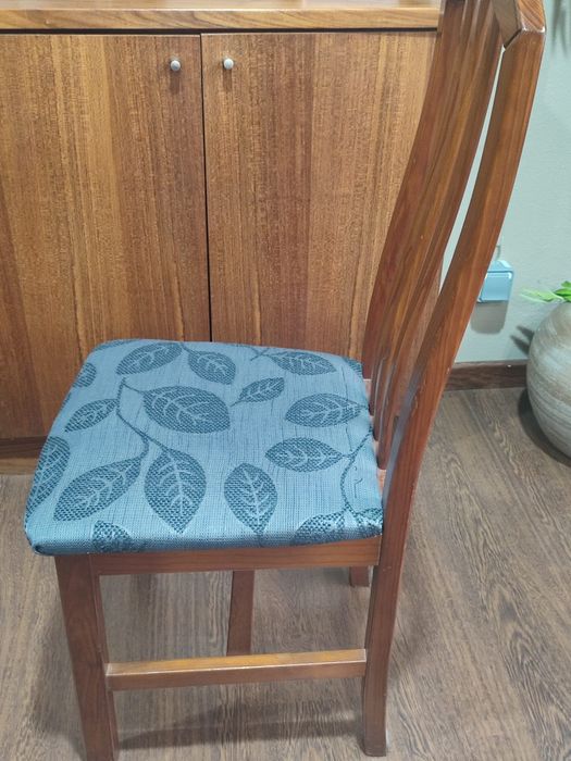 6 cadeiras escritorio/sala