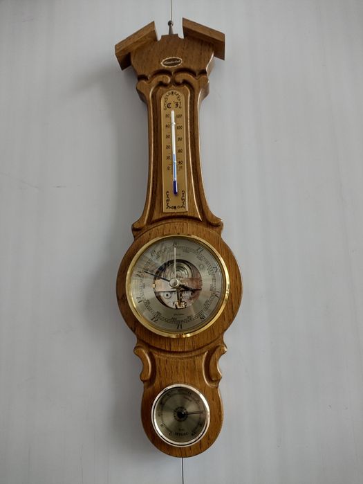 Барометр, Германия. Массив дуба.