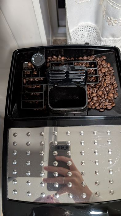 Máquina de Café DELONGHI Magnifica S