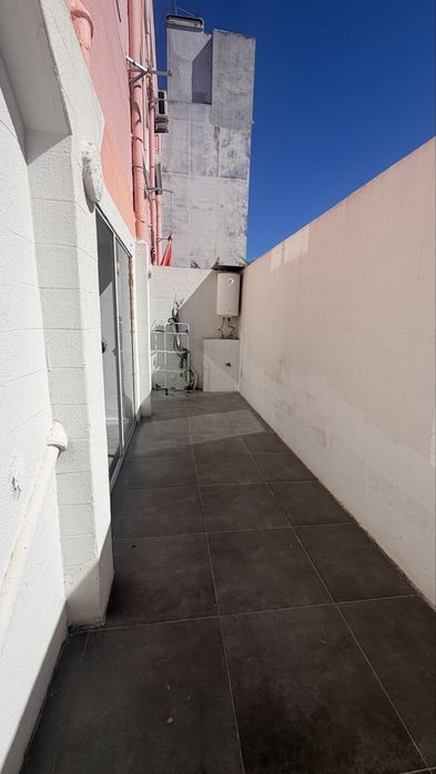 Apartamento T2 no Barreiro com lugradouro