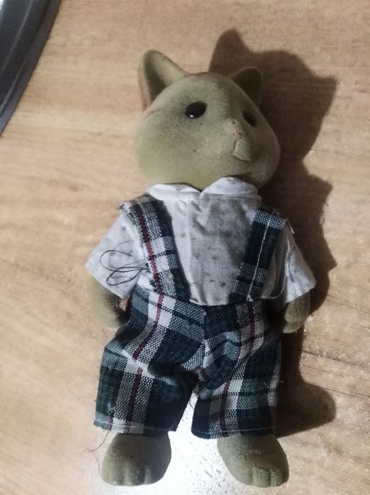 Зверёк из пластика бархатистого