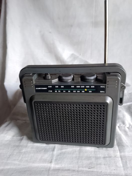 Rádio portátil LLoytron