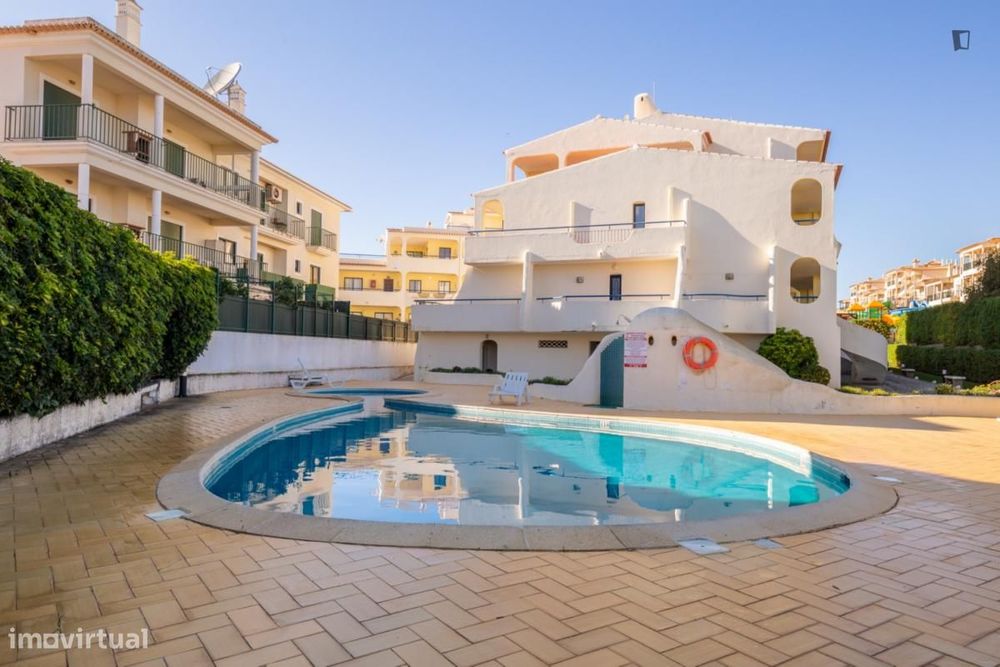 Apartamento com 2 quartos - localizado em Faro