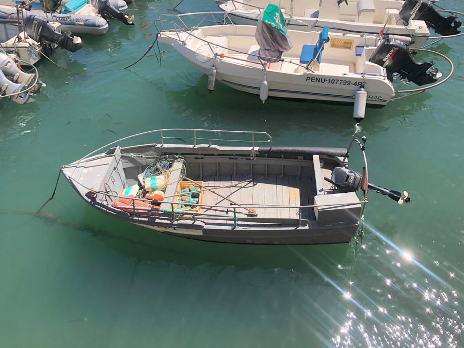 Barco Pesca Profissional + várias liçencas + varias narças incluidas