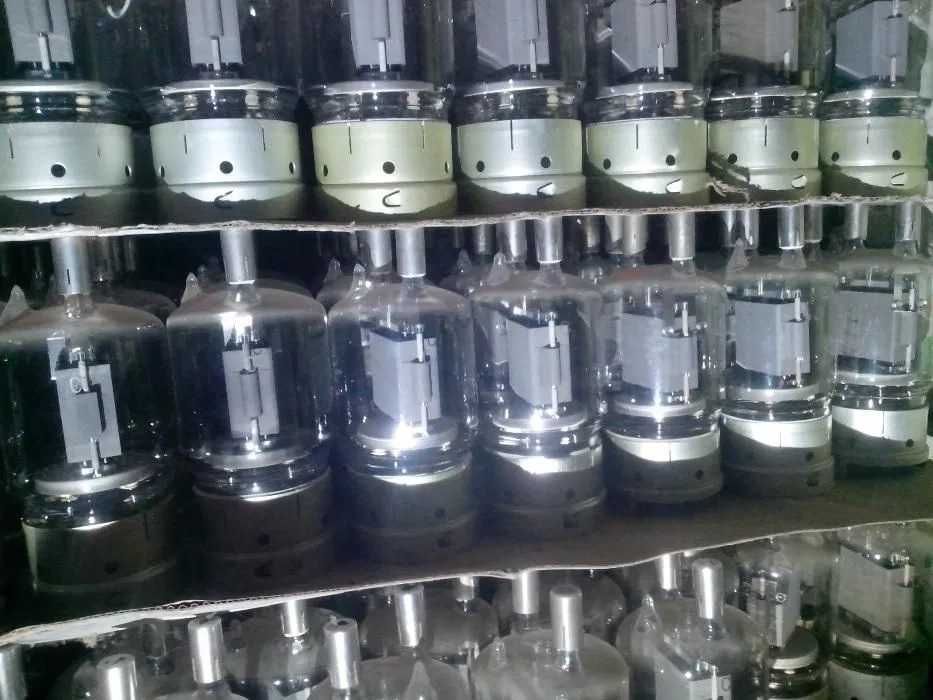 Радиолампа ГУ-81М ГУ81: 500 грн. - Радіоприймачі Лубни на Olx