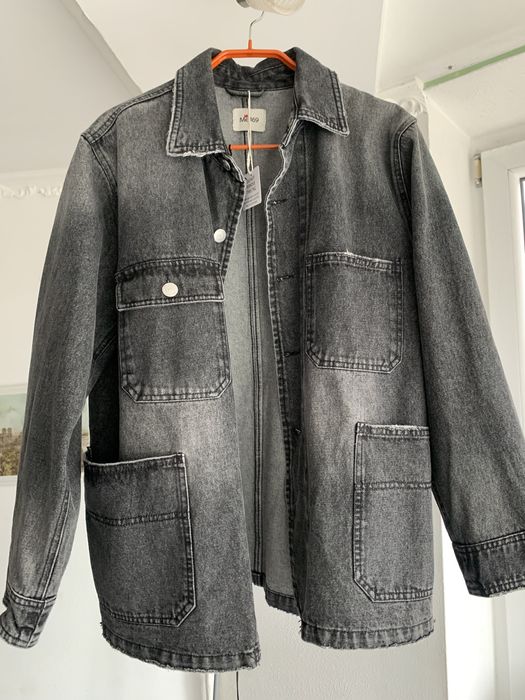 Піджак,курточка,джинс.