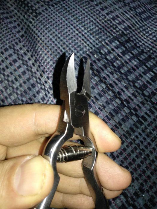 Продам кусачки для ногтей