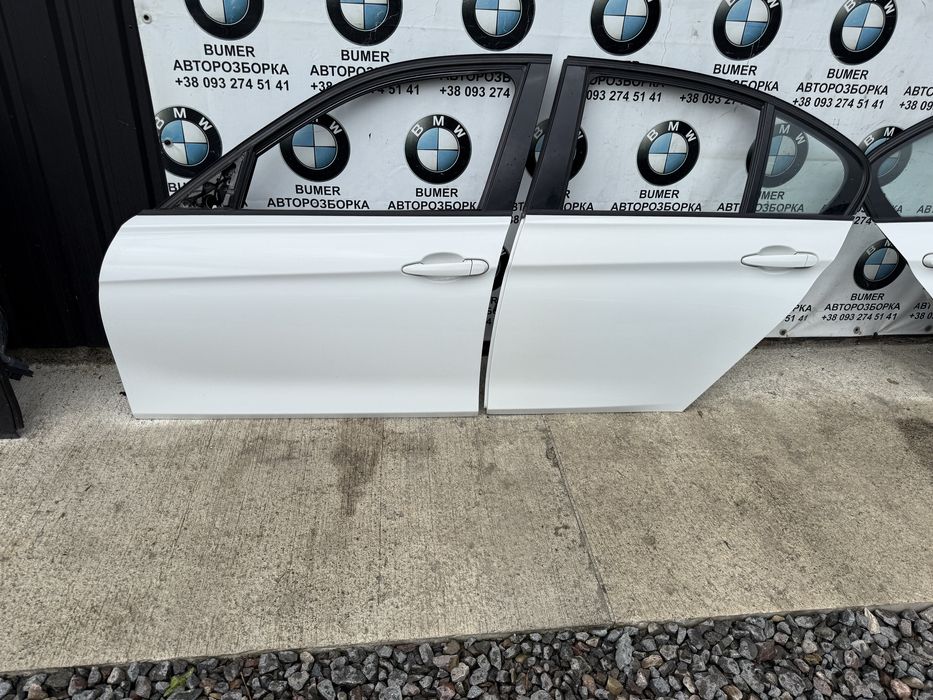 Бмв ф30 двері колір а300